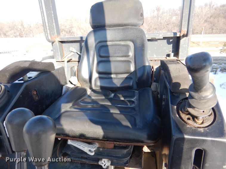 image for item MJ9979 1997 Bobcat 331  mini excavator