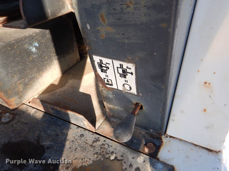 image for item MJ9979 1997 Bobcat 331  mini excavator