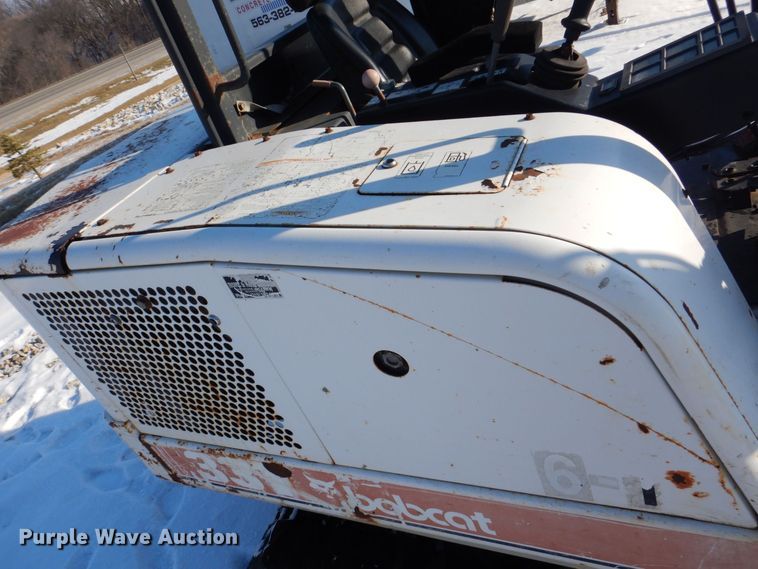 image for item MJ9979 1997 Bobcat 331  mini excavator