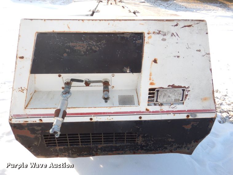 image for item MJ9980 1994 Airman PDS185S  air compressor