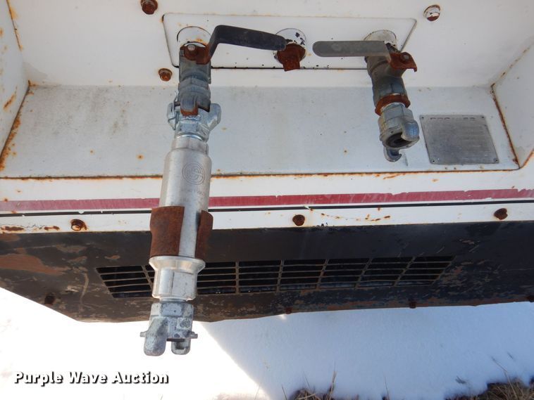 image for item MJ9980 1994 Airman PDS185S  air compressor