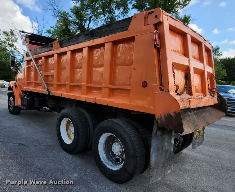 image for item MK9179 1999 Sterling LT7501  dump truck
