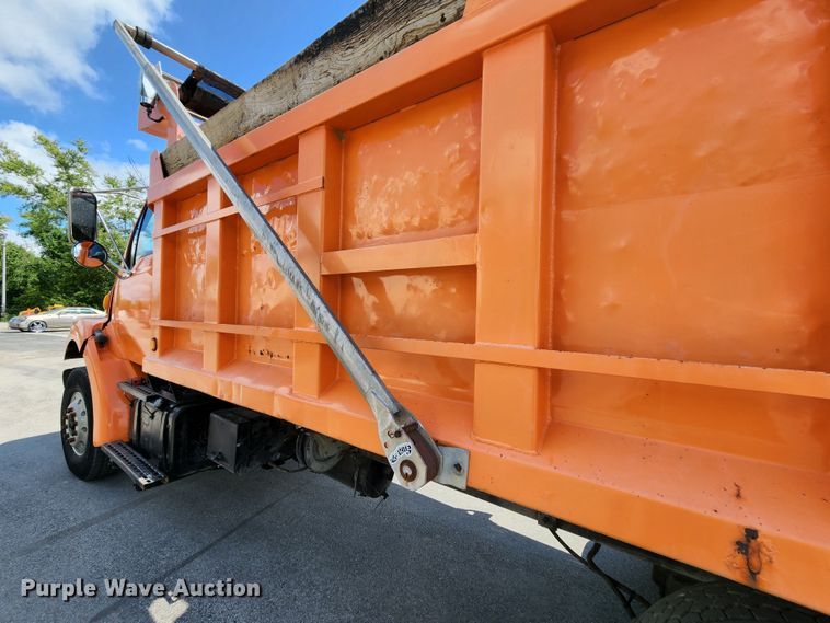 image for item MK9179 1999 Sterling LT7501  dump truck