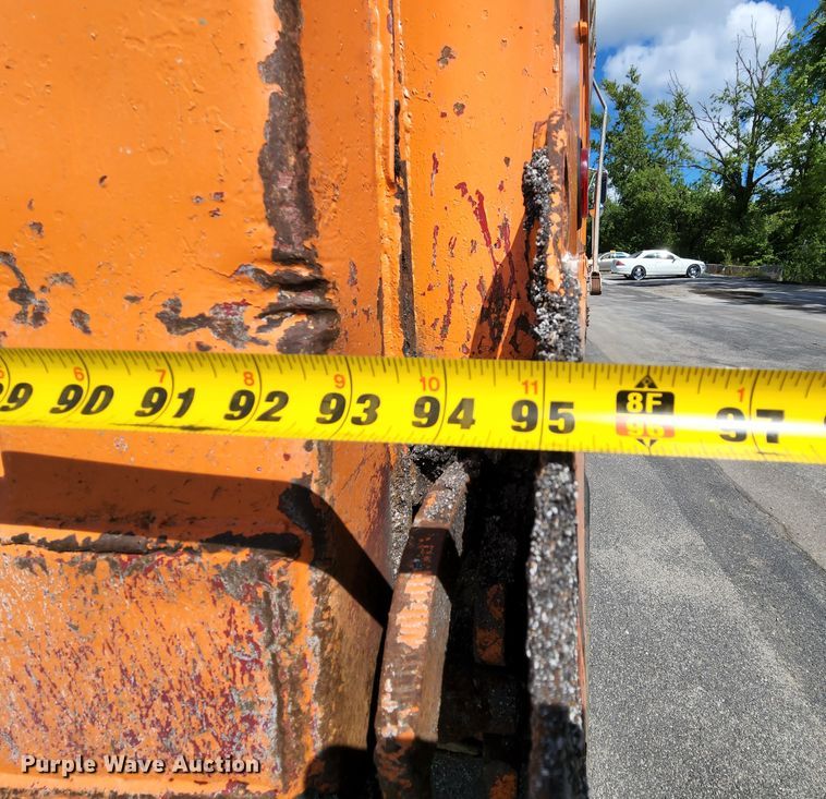 image for item MK9179 1999 Sterling LT7501  dump truck