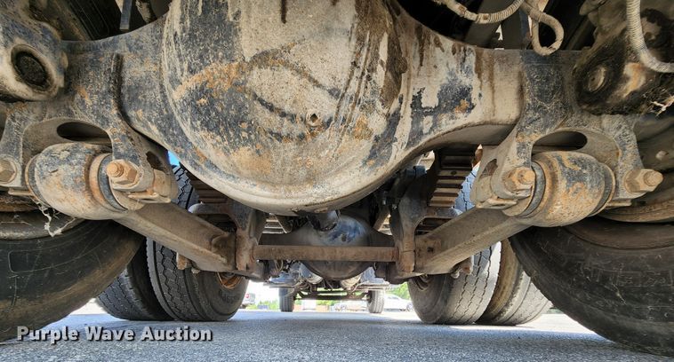 image for item MK9179 1999 Sterling LT7501  dump truck