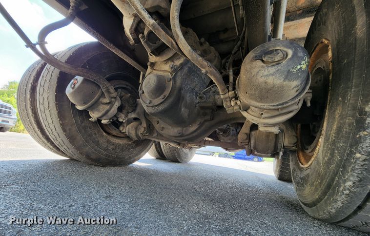 image for item MK9179 1999 Sterling LT7501  dump truck