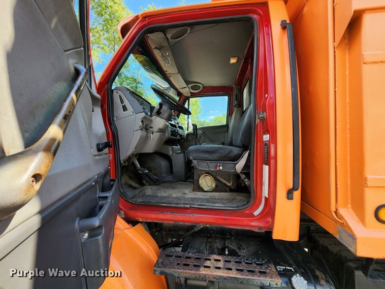 image for item MK9179 1999 Sterling LT7501  dump truck