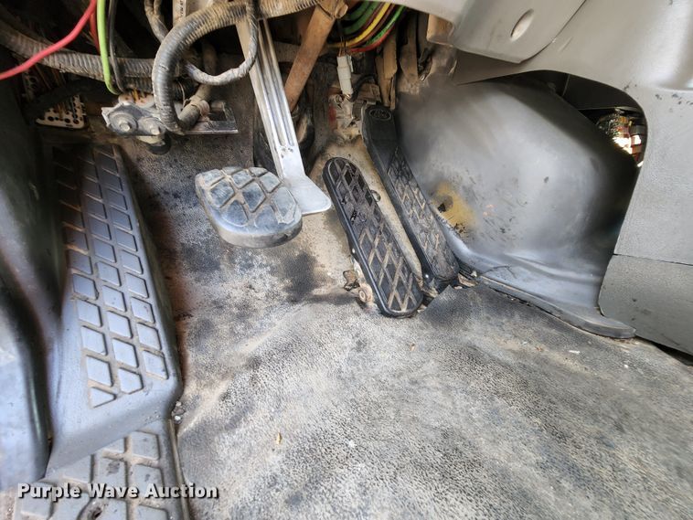 image for item MK9179 1999 Sterling LT7501  dump truck