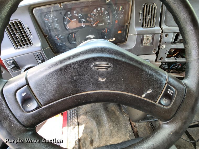 image for item MK9179 1999 Sterling LT7501  dump truck