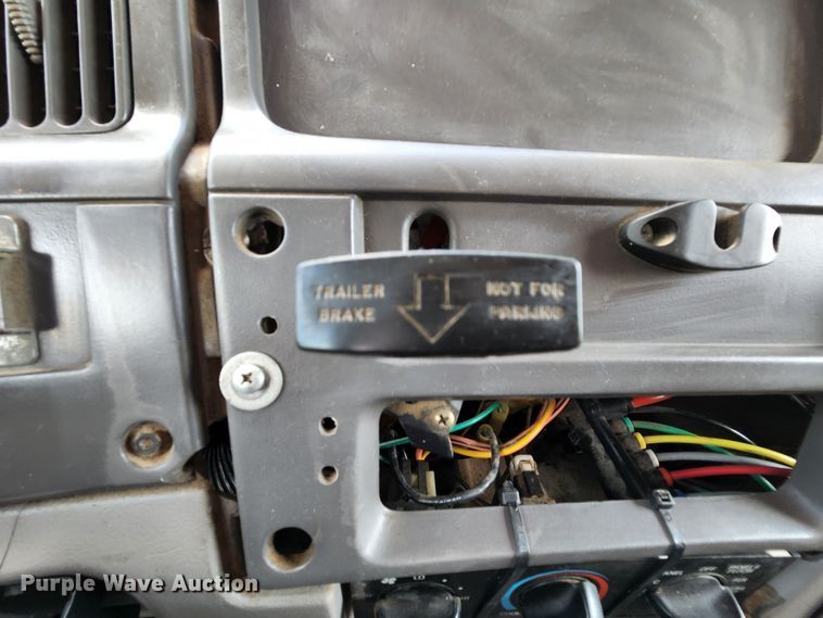 image for item MK9179 1999 Sterling LT7501  dump truck