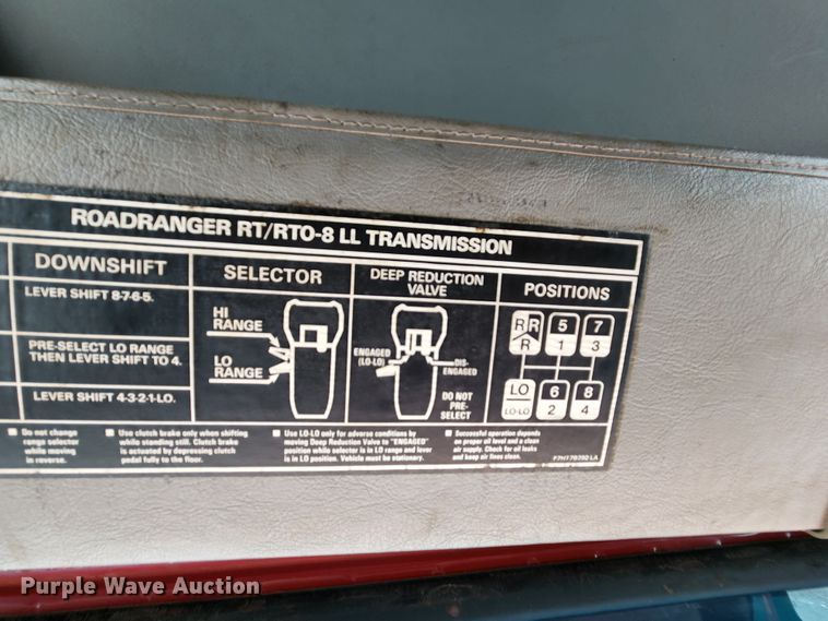 image for item MK9179 1999 Sterling LT7501  dump truck