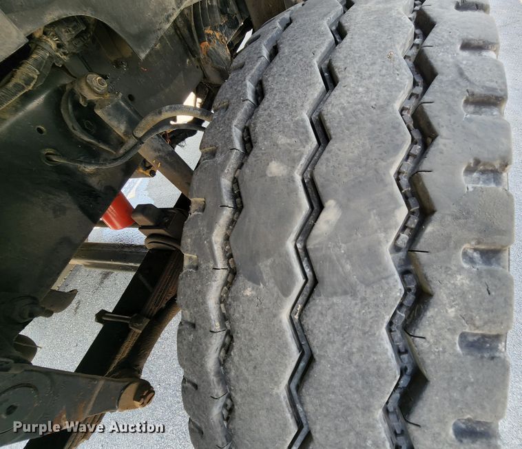 image for item MK9179 1999 Sterling LT7501  dump truck