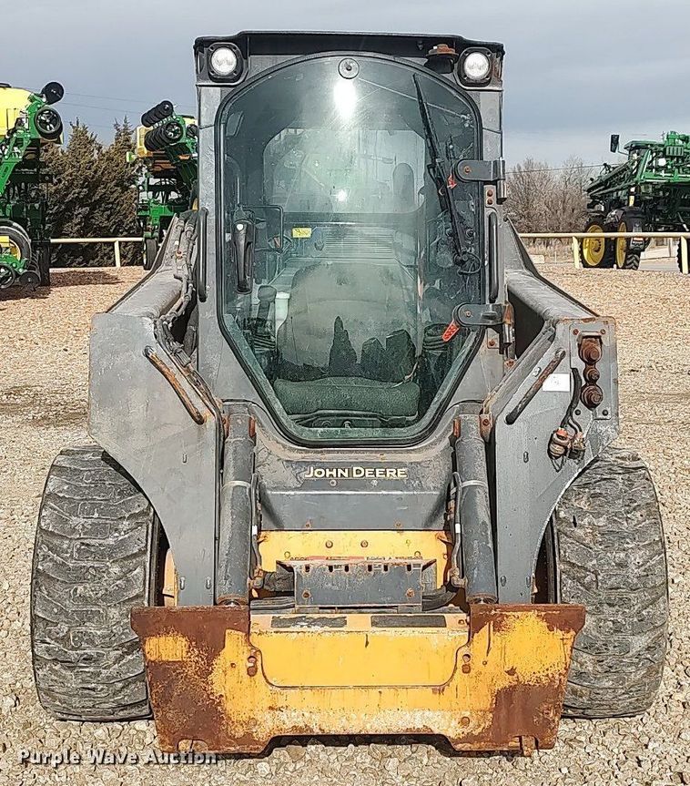 image for item MM9965 2019 John Deere 325G  skid steer loader