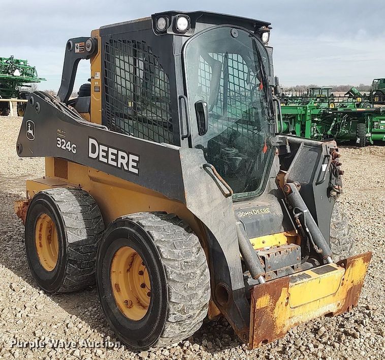 image for item MM9965 2019 John Deere 325G  skid steer loader