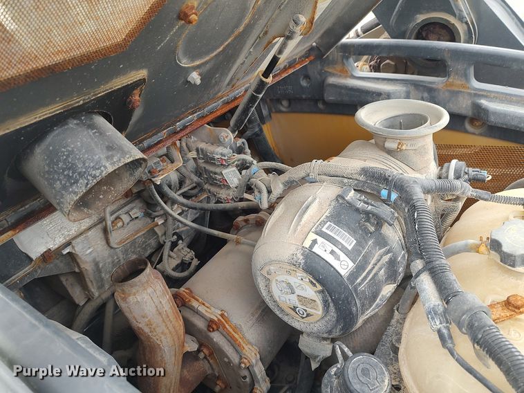 image for item MM9965 2019 John Deere 325G  skid steer loader