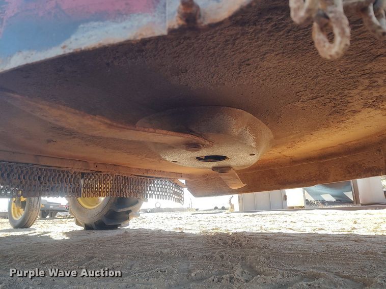 image for item MN9027 2002 John Deere 5220  tractor