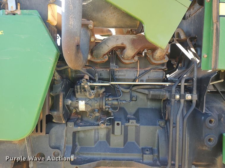 image for item MN9027 2002 John Deere 5220  tractor