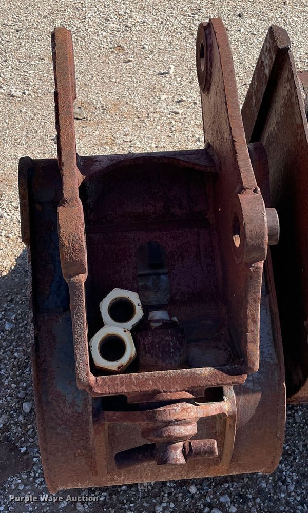 image for item MP9070 (8) backhoe buckets