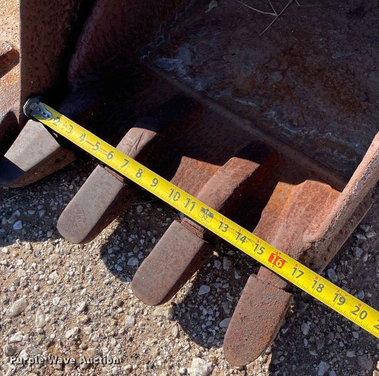 image for item MP9070 (8) backhoe buckets