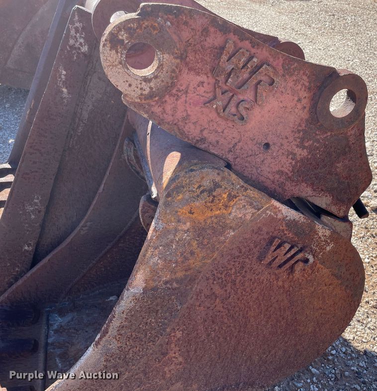 image for item MP9070 (8) backhoe buckets