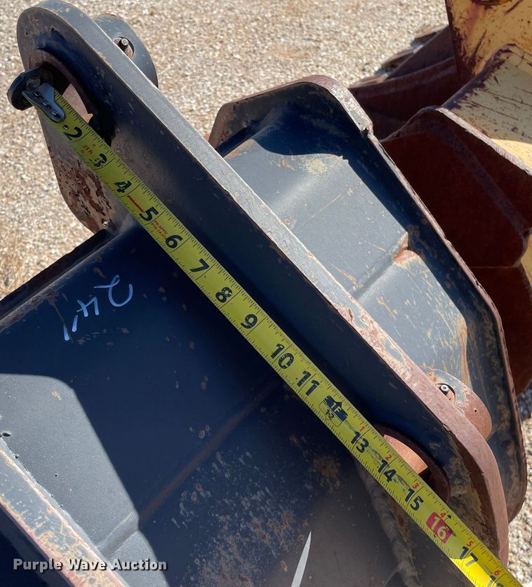 image for item MP9070 (8) backhoe buckets