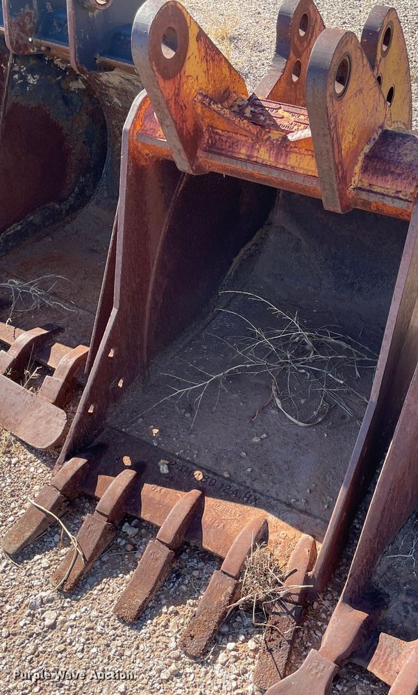 image for item MP9070 (8) backhoe buckets