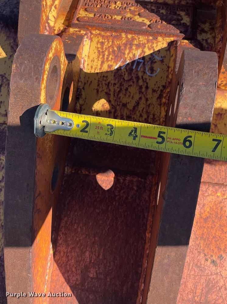 image for item MP9070 (8) backhoe buckets