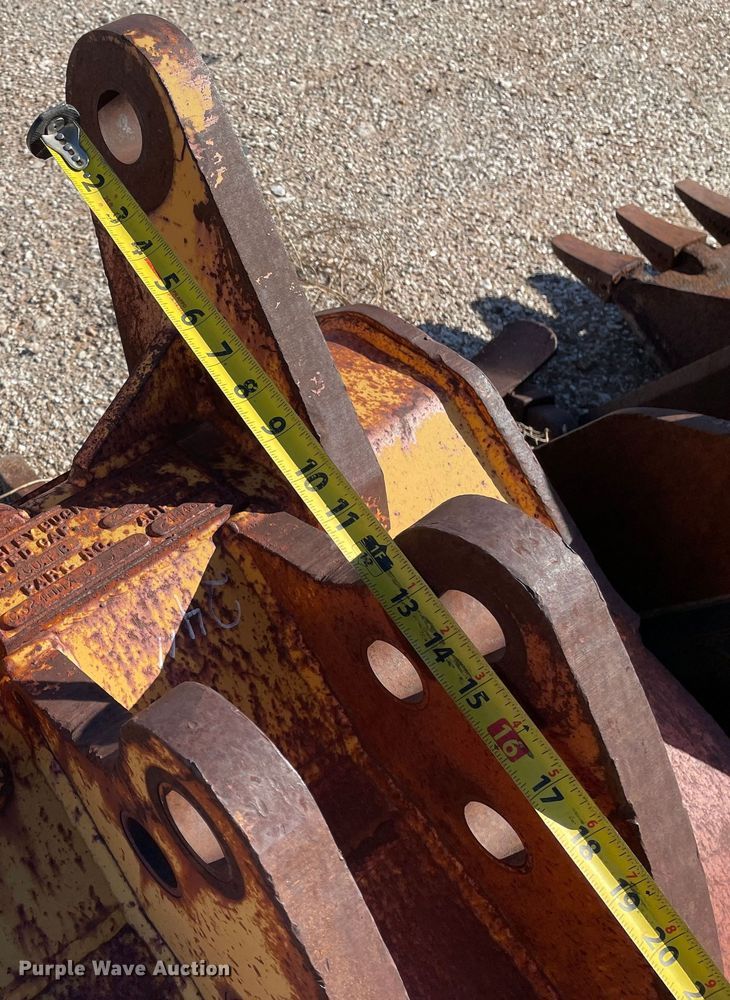 image for item MP9070 (8) backhoe buckets