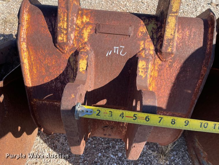 image for item MP9070 (8) backhoe buckets