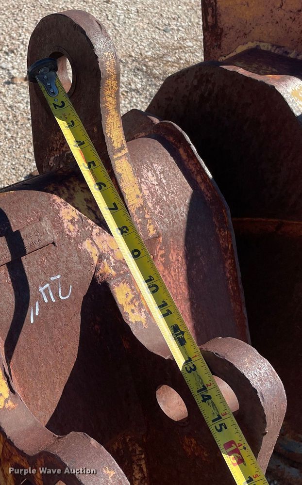 image for item MP9070 (8) backhoe buckets