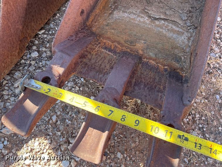 image for item MP9070 (8) backhoe buckets