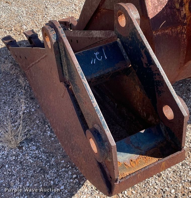 image for item MP9070 (8) backhoe buckets