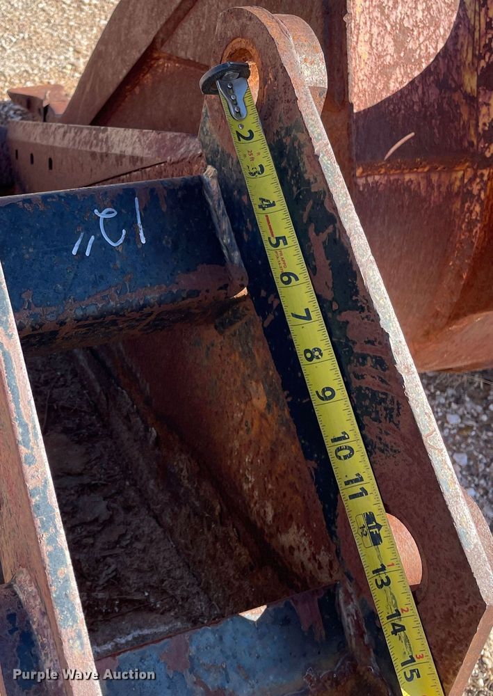 image for item MP9070 (8) backhoe buckets