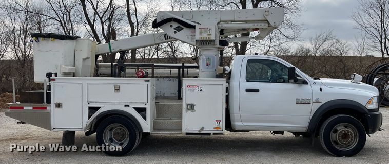 image for item MW9456 2016 Dodge Ram 5500HD  bucket truck