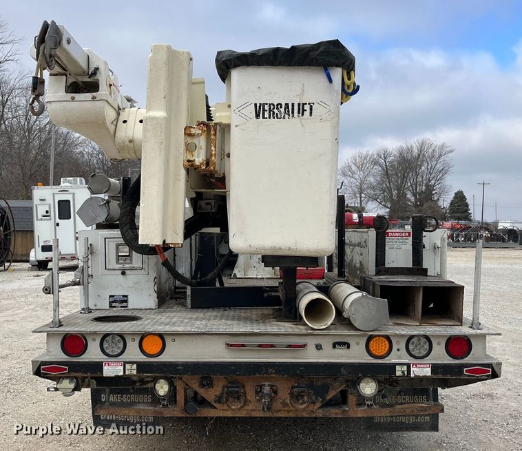 image for item MW9456 2016 Dodge Ram 5500HD  bucket truck