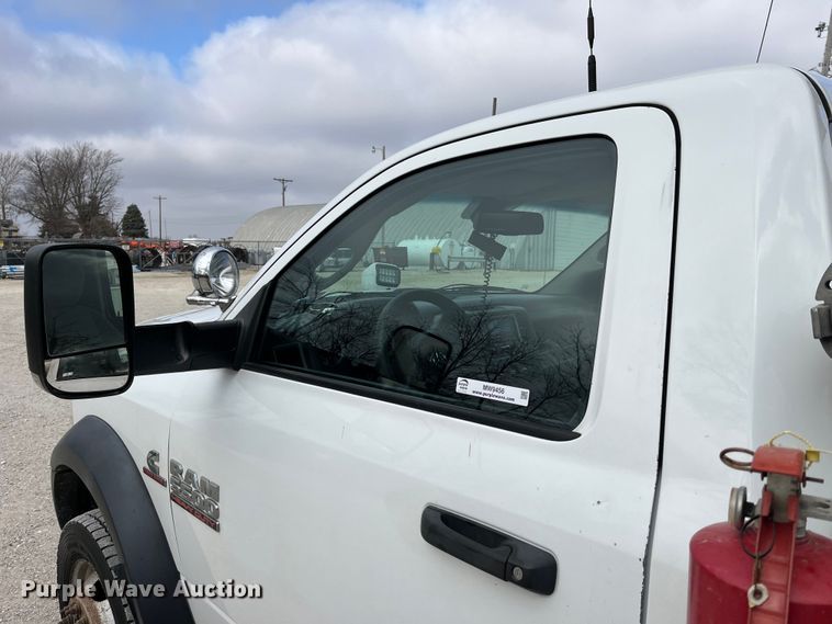 image for item MW9456 2016 Dodge Ram 5500HD  bucket truck