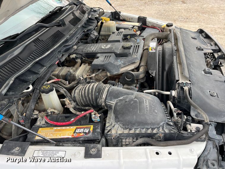 image for item MW9456 2016 Dodge Ram 5500HD  bucket truck