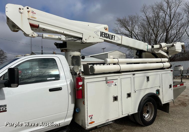 image for item MW9456 2016 Dodge Ram 5500HD  bucket truck