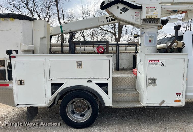 image for item MW9456 2016 Dodge Ram 5500HD  bucket truck