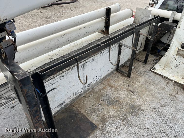 image for item MW9456 2016 Dodge Ram 5500HD  bucket truck