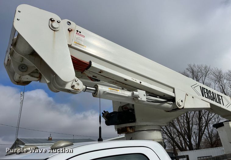 image for item MW9456 2016 Dodge Ram 5500HD  bucket truck