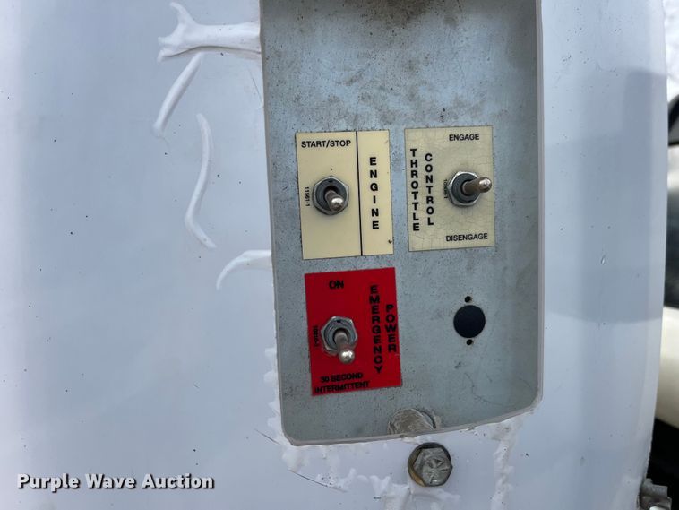 image for item MW9456 2016 Dodge Ram 5500HD  bucket truck