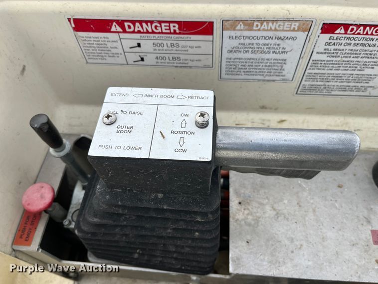 image for item MW9456 2016 Dodge Ram 5500HD  bucket truck