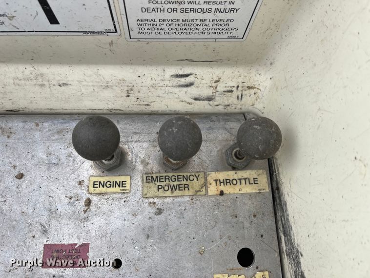 image for item MW9456 2016 Dodge Ram 5500HD  bucket truck