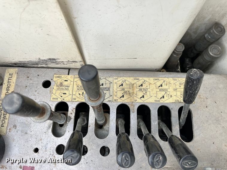 image for item MW9456 2016 Dodge Ram 5500HD  bucket truck