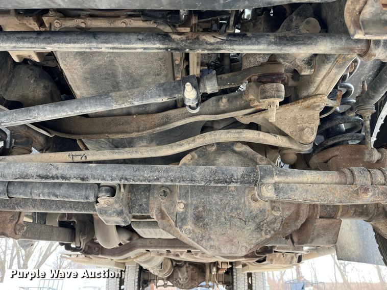 image for item MW9456 2016 Dodge Ram 5500HD  bucket truck