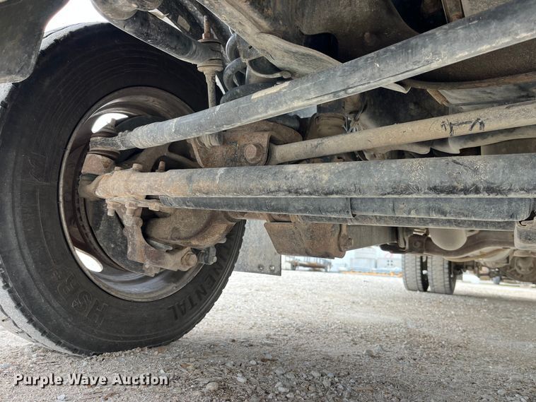 image for item MW9456 2016 Dodge Ram 5500HD  bucket truck