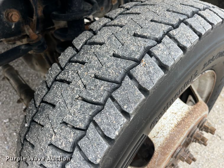 image for item MW9456 2016 Dodge Ram 5500HD  bucket truck