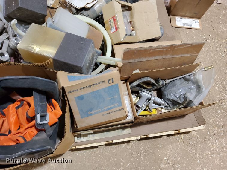 image for item DJ6138 Tools