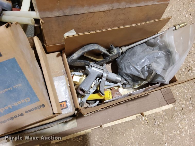 image for item DJ6138 Tools